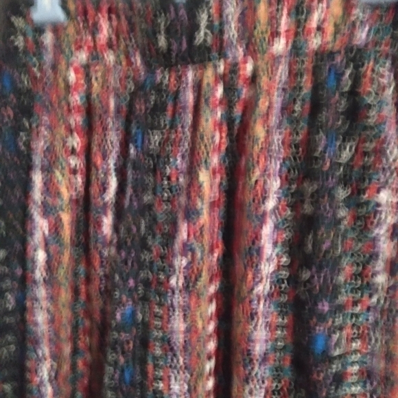 𝅺no boundaries high-low  multi colored skirt.  Size med 7-9 - Picture 2 of 5